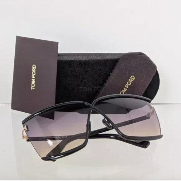 Brand New Authentic Tom Ford Sunglasses 71mm Unisex - Picture 3 of 5